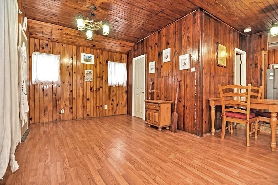 Fixer-Upper Friday: A Cozy Cottage by the Bay