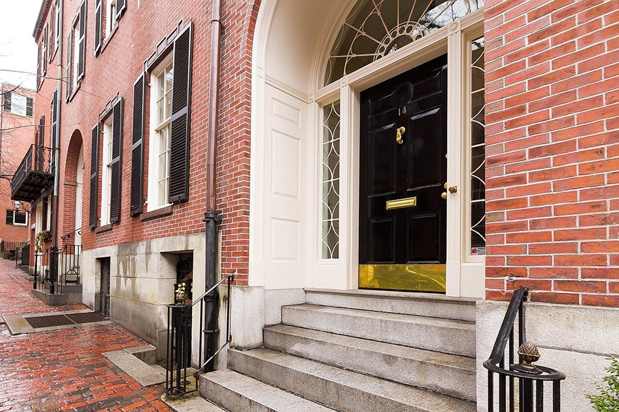 On the Market: A Swanky Triplex Apartment across from Boston Common