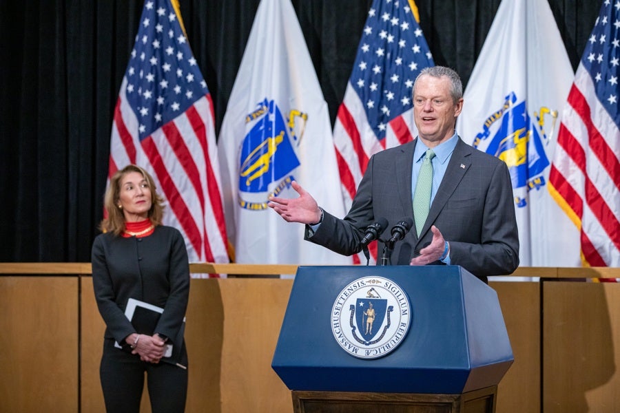 massachusetts schools closed