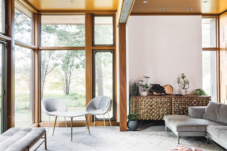 Lawless Design Brings Bohemian Flair to a Midcentury-Modern Home