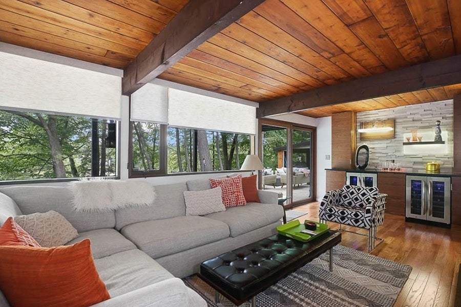 On the Market: A Midcentury Modern Deck House in Wenham