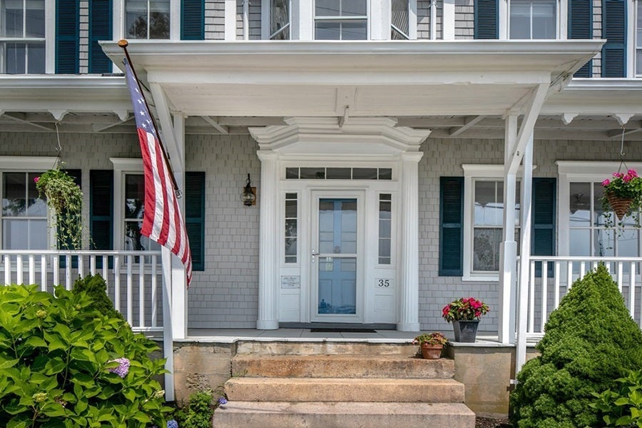 Porch home 10