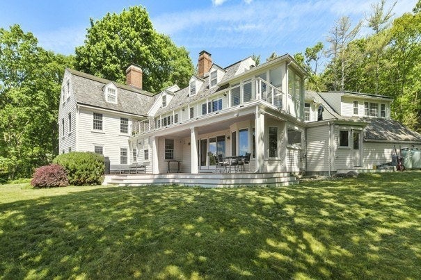 On the Market: A Revamped 1660s Colonial by the Sea in Manchester