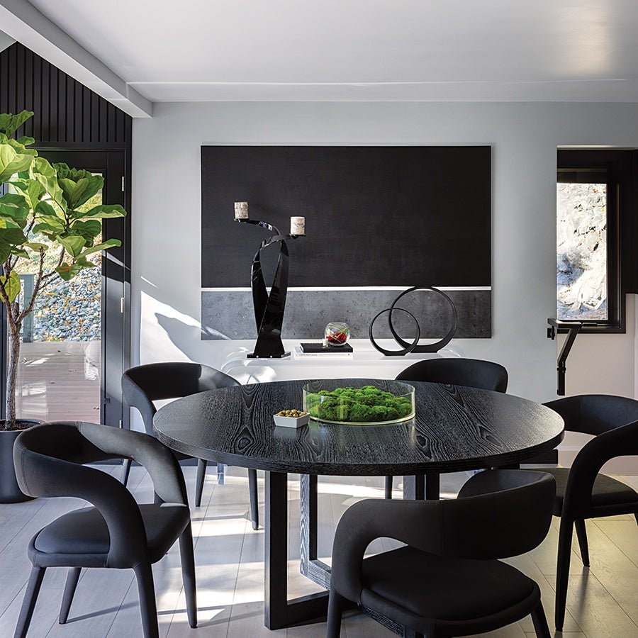 This Lexington Home Makes a Case for Painting Everything Black