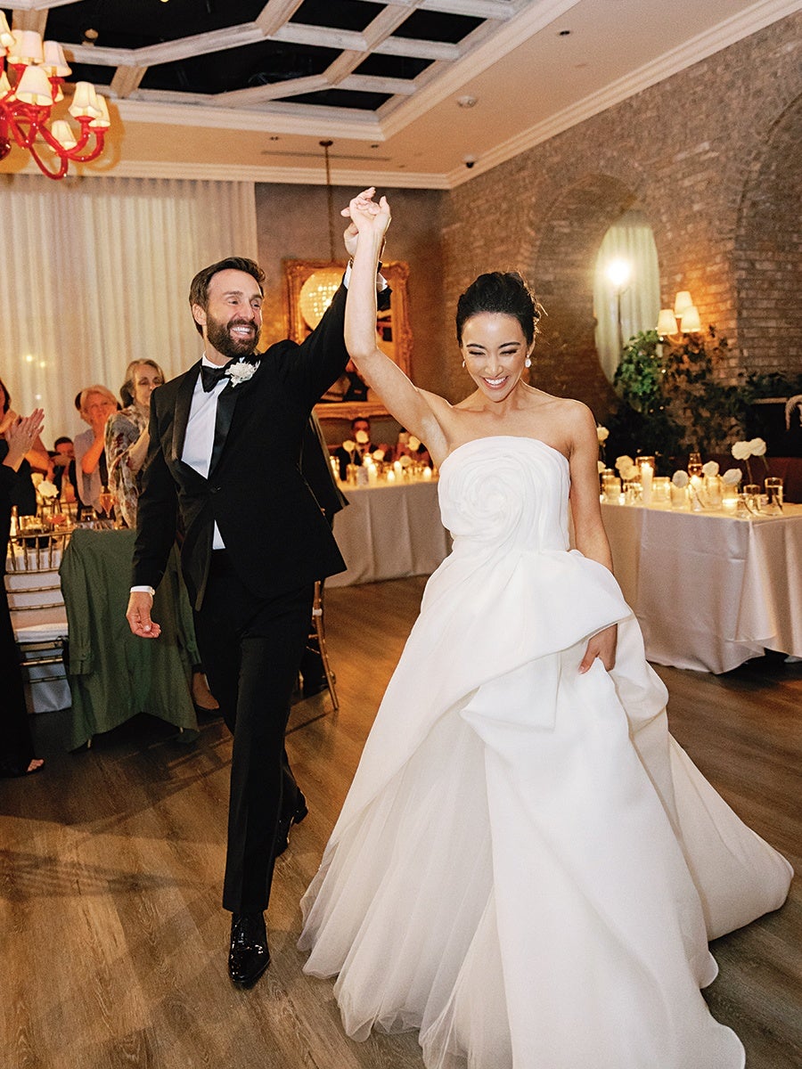 White Wedding Suits for Man | Top of the Best White Wedding Suits for Groom  | Blazers and Trousers, image size:900x1200