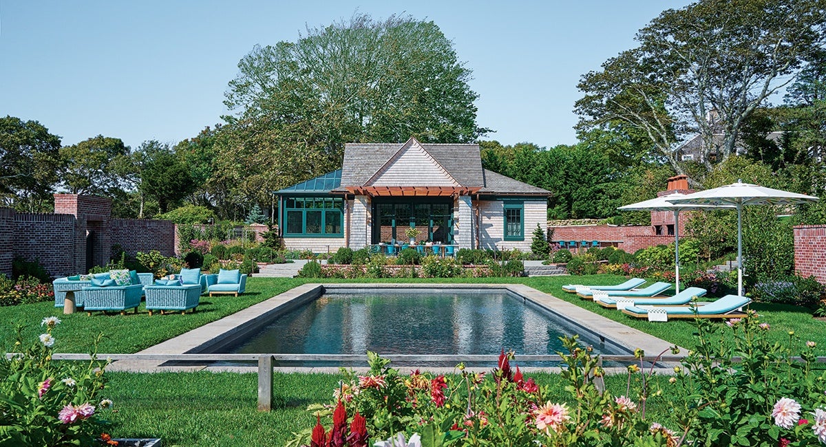 A Woods Hole Pool House Where the Garden Is a Main Character